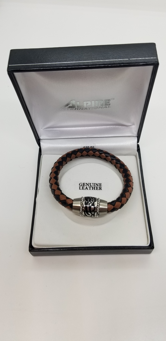 Genuine leather stainless steel magnetic clasp bracelet