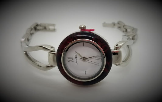 Silver base metal fashion watch with adjustable strap